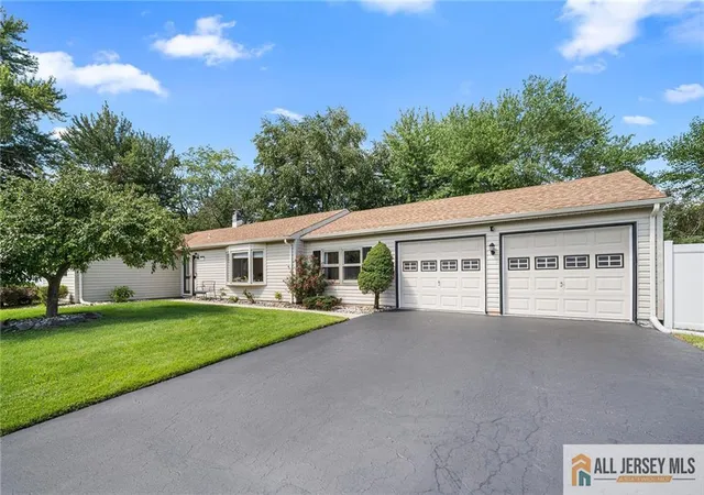 Photo 3 of Single family home for sale at 3 11Th Ave, Monroe, NJ 08831 | MLS# 2770381M | Listing updated on 2026-09-20