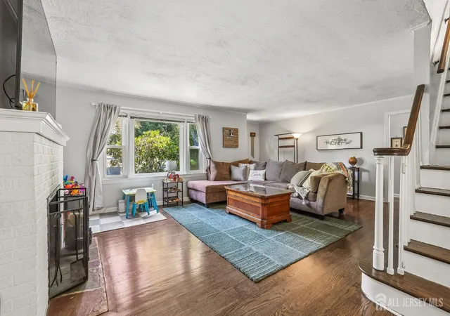 4th image of 695 Wadsworth Ave, South Plainfield, NJ 07080 | MLS# 2701509R