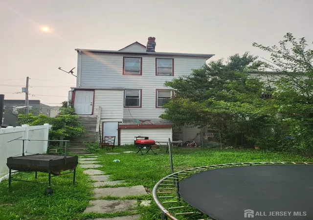 4th image of 640 Elizabeth St, Perth Amboy, NJ 08861 | MLS# 2700689R