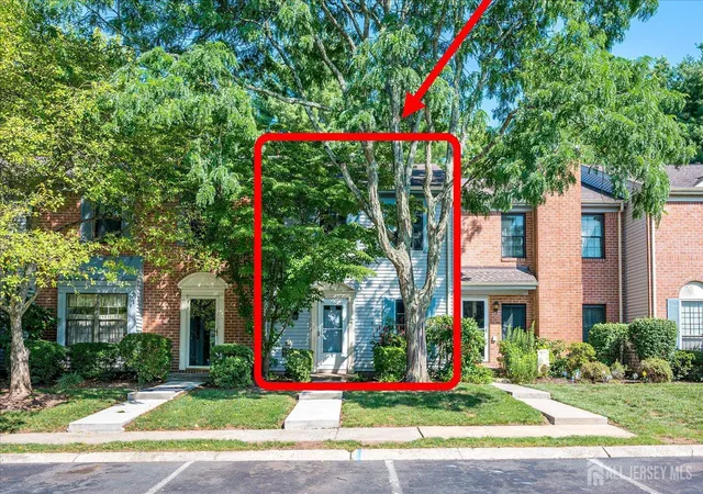 2nd image of 5 Pear Tree Ln, Franklin Park, NJ 08823 | MLS# 2701432R