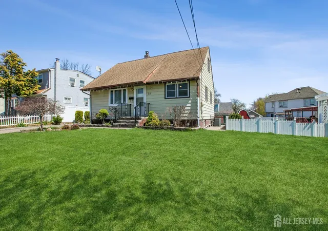 Homes for sale in Iselin, NJ | 33 Adams St St, Iselin, NJ 08830 | MLS# 2618053R