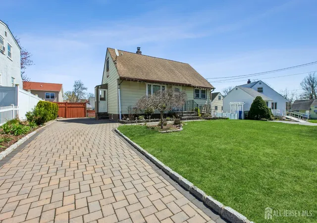 Homes for sale in Iselin, NJ | 33 Adams St St, Iselin, NJ 08830 | MLS# 2618053R