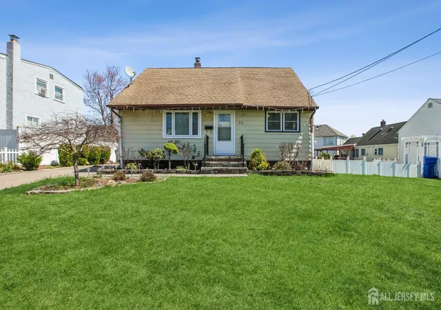 Homes for sale in Iselin, NJ | 33 Adams St St, Iselin, NJ 08830 | MLS# 2618053R