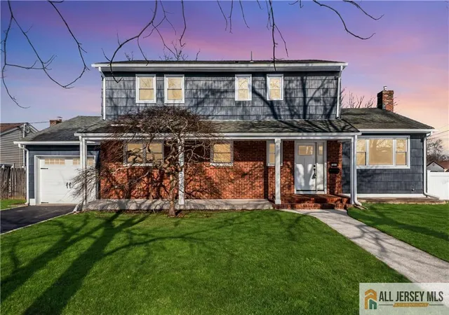 Photo 2 of Single family home for sale at 27 Sheppard Pl, Edison, NJ 08817 | MLS# 2661130M | Listing updated on 2026-06-24