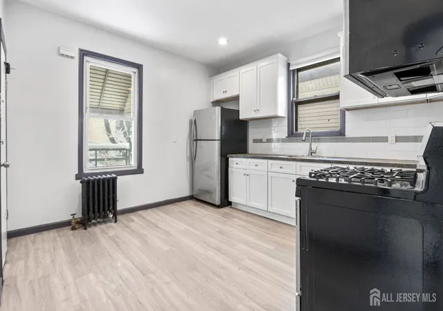 3rd image of 211 N 13Th St, Newark, NJ 07107 | MLS# 2614110R