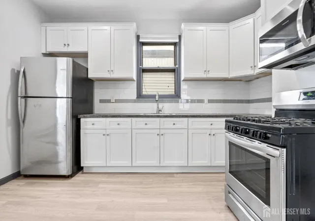 4th image of 211 N 13Th St, Newark, NJ 07107 | MLS# 2614110R