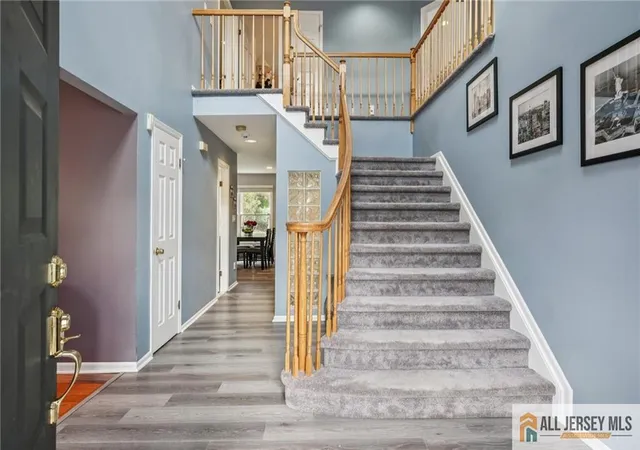 Photo 3 of Single family home for sale at 98 King St, Edison, NJ 08820 | MLS# 2662308M | Listing updated on 2026-09-01