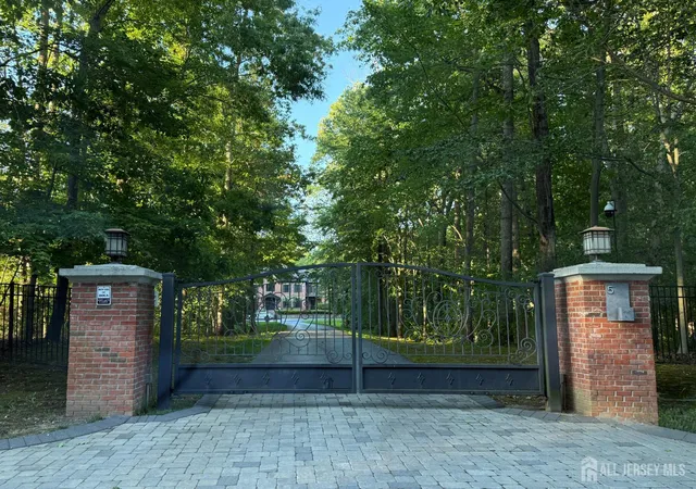 1st image of 5 Northwind Ct, Monroe Township, NJ 08831 | MLS# 2617133R