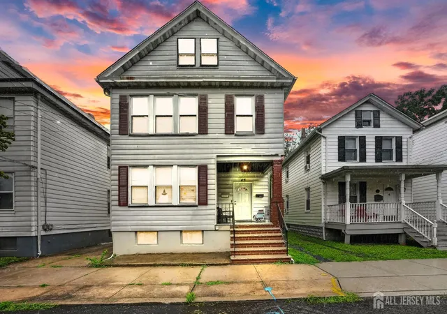 Homes for sale in New Brunswick, NJ | 43 Robinson St, New Brunswick, NJ 08901 | MLS# 2700650R