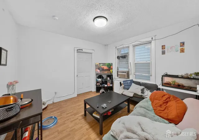 Homes for sale in New Brunswick, NJ | 43 Robinson St, New Brunswick, NJ 08901 | MLS# 2700650R