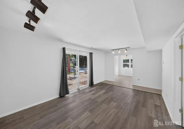 4th image of 15 Harper Rd, Monmouth Junction, NJ 08852 | MLS# 2701748R