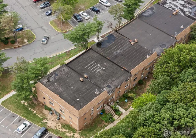 4th image of 192 College Dr, Edison, NJ 08817 | MLS# 2701727R