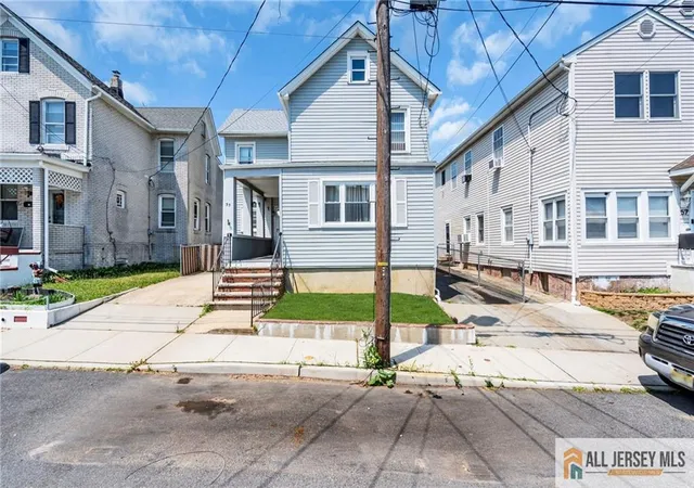 Homes for sale in Sayreville, NJ | 55 Smullen St, Sayreville, NJ 08872 | MLS# 2662329M