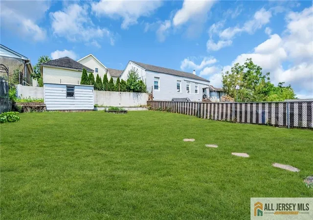 Homes for sale in Sayreville, NJ | 55 Smullen St, Sayreville, NJ 08872 | MLS# 2662329M