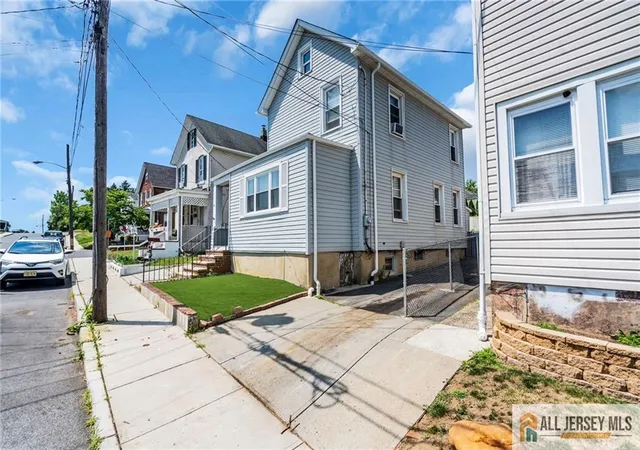 Homes for sale in Sayreville, NJ | 55 Smullen St, Sayreville, NJ 08872 | MLS# 2662329M