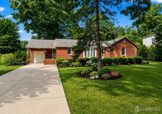 Photo 2 of Single family home for sale at 537 Ryders Ln, East Brunswick, NJ 08816 | MLS# 2703165R | Listing updated on 2026-09-18
