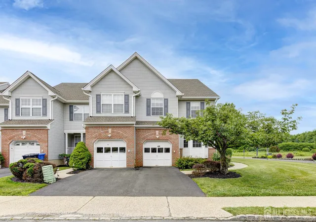 Homes for sale in North Brunswick, NJ | 71 Jared Dr, North Brunswick, NJ 08902 | MLS# 2616015R