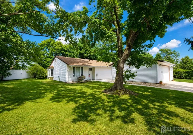 2nd image of 112 Indigo Plz, Monroe Township, NJ 08831 | MLS# 2702047R
