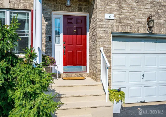2nd image of 2 Devon Dr, East Brunswick, NJ 08816 | MLS# 2700539R