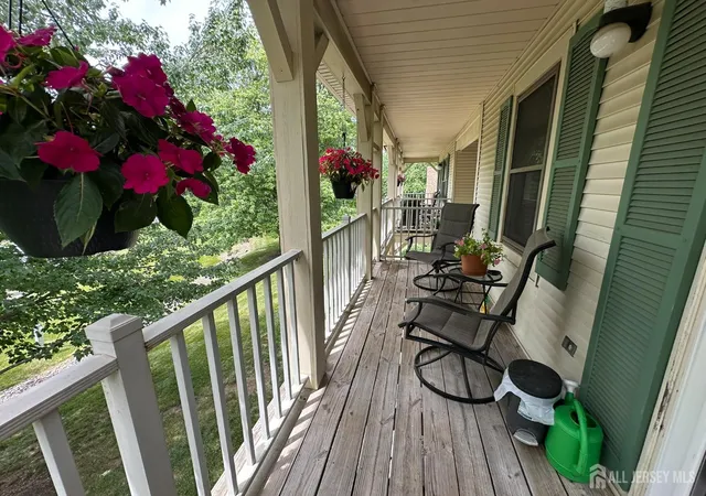 21st image of 93 Griggs Pl, East Brunswick, NJ 08816 | MLS# 2616950R