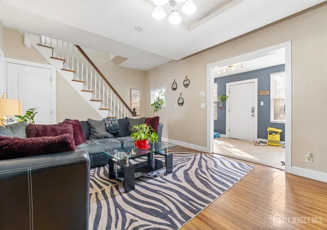 Homes for sale in Elizabeth, NJ | 643 S Park St, Elizabeth, NJ 07206 | MLS# 2610218R