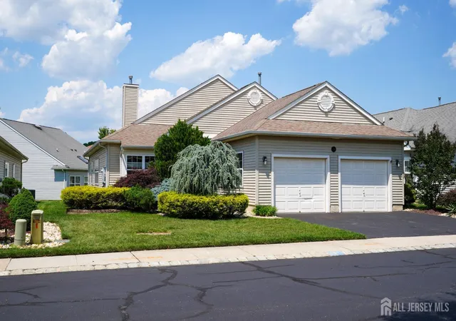Homes for sale in Monroe, NJ | 64 Viineyard Ct, Monroe, NJ 08831 | MLS# 2700012R