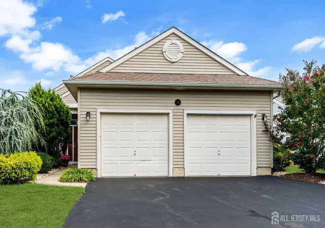 3rd image of 64 Viineyard Ct, Monroe Township, NJ 08831 | MLS# 2700012R