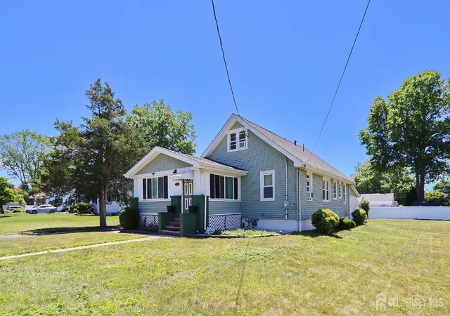 Homes for sale in South Plainfield, NJ | 124 Firth St, South Plainfield, NJ 07080 | MLS# 2618500R