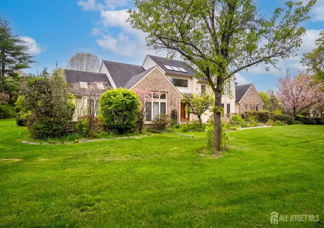Homes for sale in West Windsor, NJ | 20 Sapphire Dr, West Windsor, NJ 08550 | MLS# 2614525R