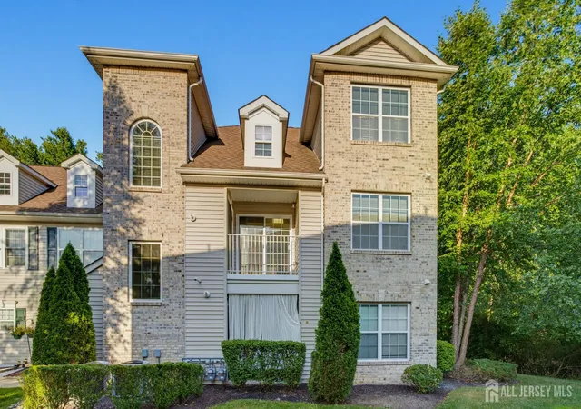28th image of 1054 Morning Glory Dr, Monroe Township, NJ 08831 | MLS# 2700217R