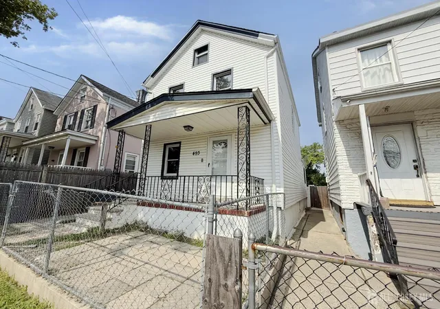 2nd image of 493 Miller St, Perth Amboy, NJ 08861 | MLS# 2702787R