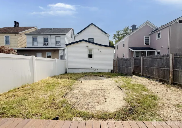 3rd image of 493 Miller St, Perth Amboy, NJ 08861 | MLS# 2702787R