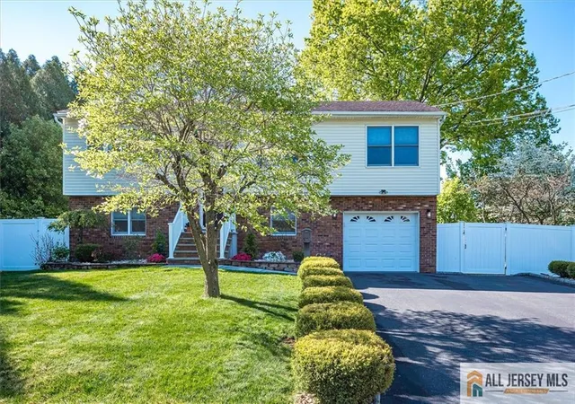Photo 2 of Single family home for sale at 127 Warren St, South Plainfield, NJ 07080 | MLS# 2661865M | Listing updated on 2026-05-05