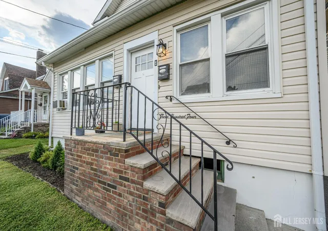2nd image of 304 Myrtle Ave, Garwood, NJ 07027 | MLS# 2703122R