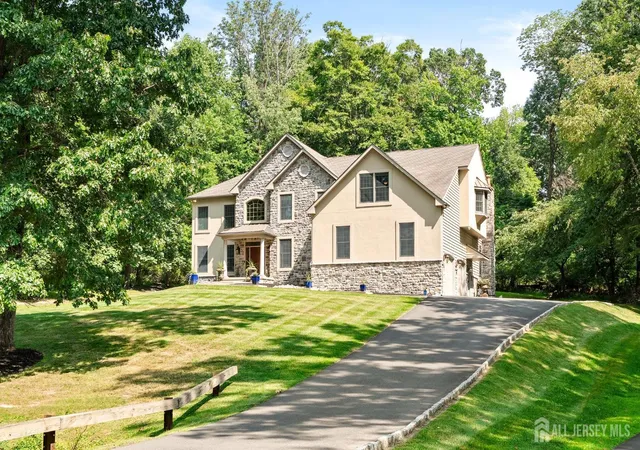 1st image of 12 Mountain View Ct, Ewing, NJ 08628 | MLS# 2701294R