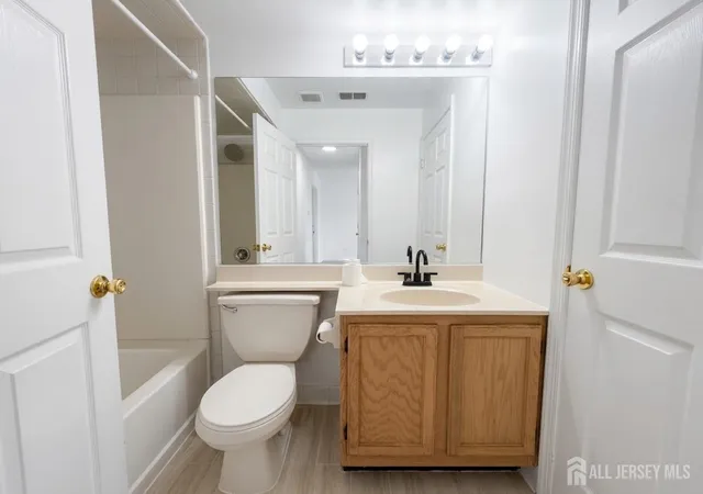 23rd image of 1013 Waterford Dr, Edison, NJ 08817 | MLS# 2703094R