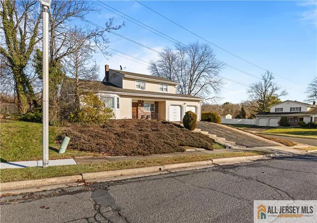 Photo 3 of Single family home for sale at 2 Wilmot Rd, Sayreville, NJ 08872 | MLS# 2660921M | Listing updated on 2026-01-18