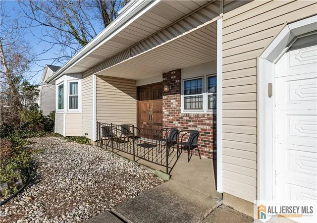 Photo 4 of Single family home for sale at 2 Wilmot Rd, Sayreville, NJ 08872 | MLS# 2660921M | Listing updated on 2026-01-18