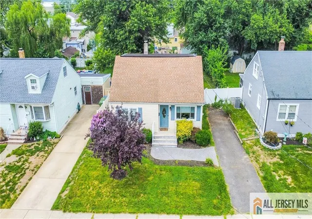 2nd image of 27 5th St, Sayreville, NJ 08872 | MLS# 2770182M
