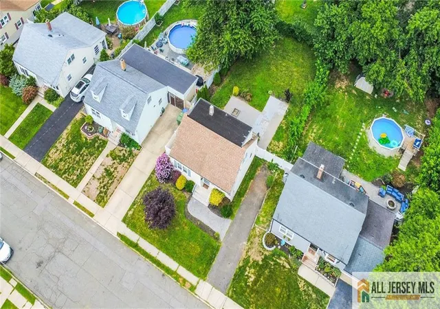 4th image of 27 5Th St, Sayreville, NJ 08872 | MLS# 2770182M