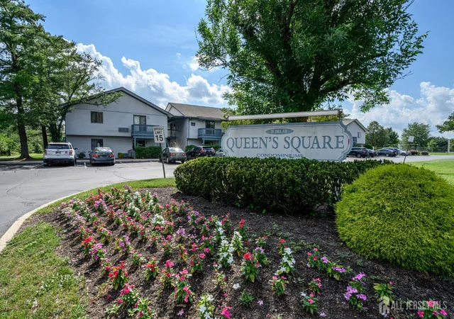 Photo 17 of Condo for sale at 20 Delar Pkwy #101, Franklin Park, NJ 08823 | MLS# 2600095R | Listing updated on 2025-09-30