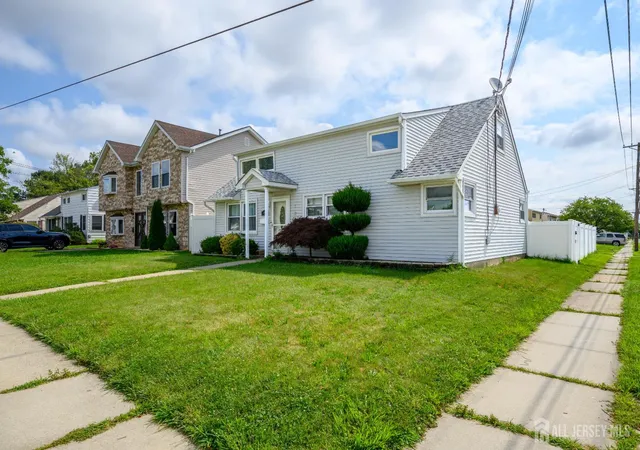 1st image of 98 Daniel St, Carteret, NJ 07008 | MLS# 2701706R