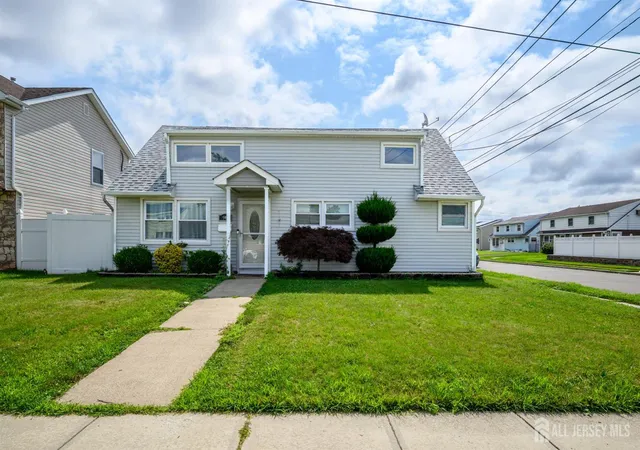2nd image of 98 Daniel St, Carteret, NJ 07008 | MLS# 2701706R
