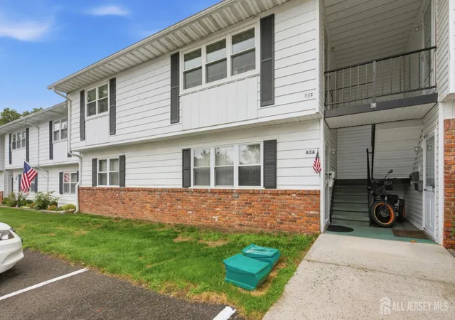 2nd image of 63 63 C Galewood Dr #C, Matawan, NJ 07747 | MLS# 2702404R