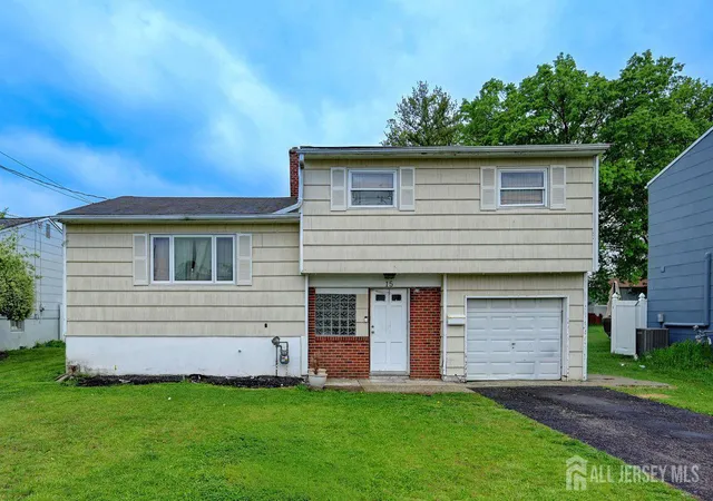Homes for sale in Carteret, NJ | 15 Stima Ave, Carteret, NJ 07008 | MLS# 2617391R