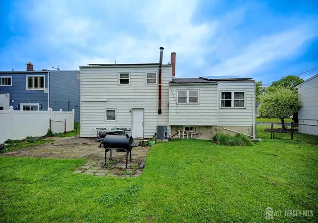 Homes for sale in Carteret, NJ | 15 Stima Ave, Carteret, NJ 07008 | MLS# 2617391R