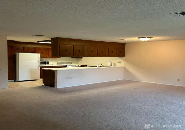 3rd image of 278 Crosse Dr #2H, Monroe Township, NJ 08831 | MLS# 2700091R