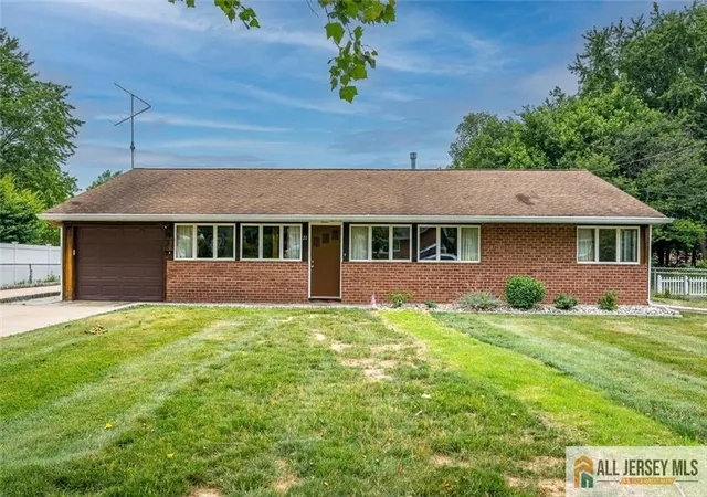 Homes for sale in South Brunswick, NJ | 21 Tyndall Rd, South Brunswick, NJ 08824 | MLS# 2662058M