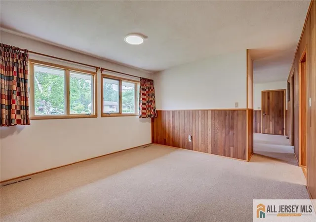Homes for sale in South Brunswick, NJ | 21 Tyndall Rd, South Brunswick, NJ 08824 | MLS# 2662058M