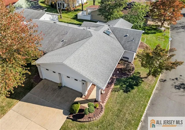Photo 3 of Condo for sale at 375 Duranta Plaza #375C, Monroe Township, NJ 08831 | MLS# 2660706M | Listing updated on 2025-12-04